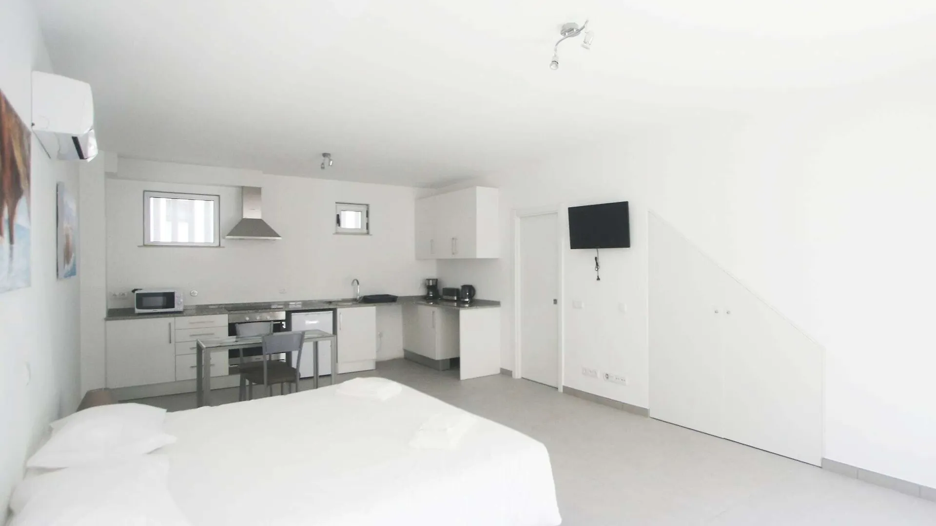 ***  Guest House Lovely Swan Lagos Portugal
