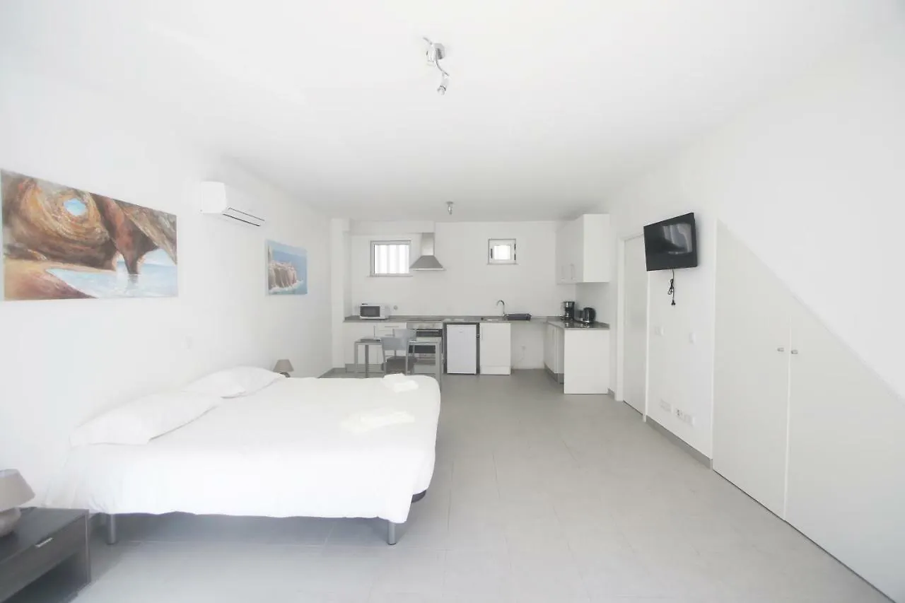 Guest House Lovely Swan Lagos