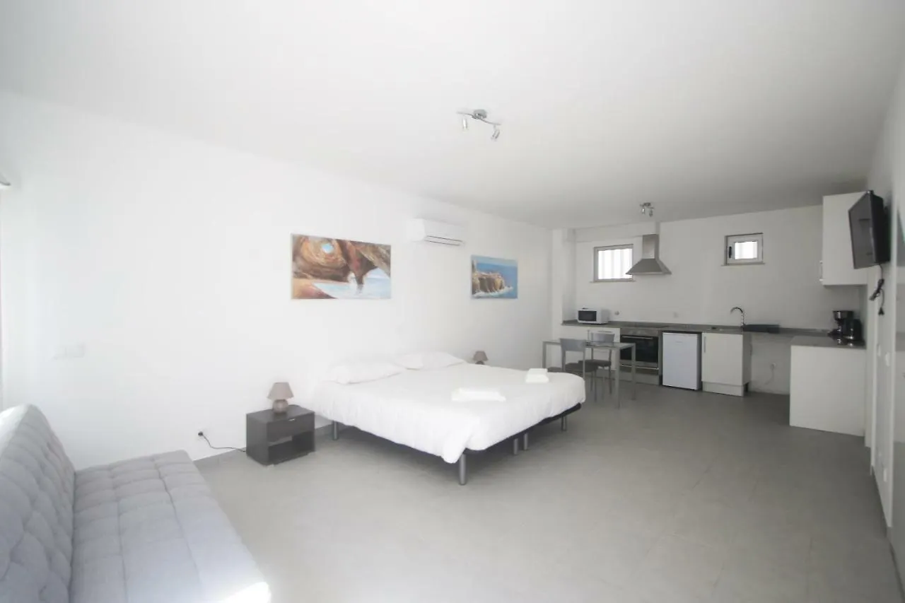 Guest House Lovely Swan Lagos